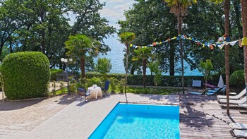 hotel villa astra
