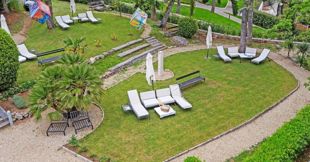 hotel villa astra
