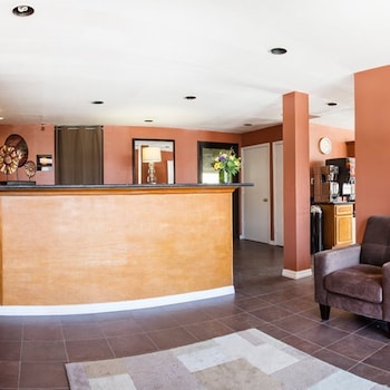 la luna inn ascend hotel collection