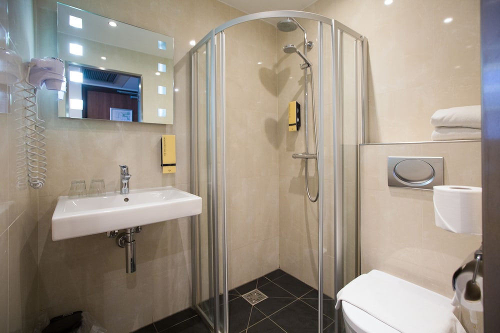 ozo hotels cordial amsterdam