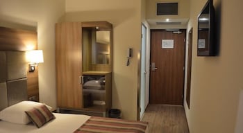 ozo hotels cordial amsterdam