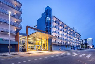 Hotel Alhambra,Near Les Caletes Beach,4 star