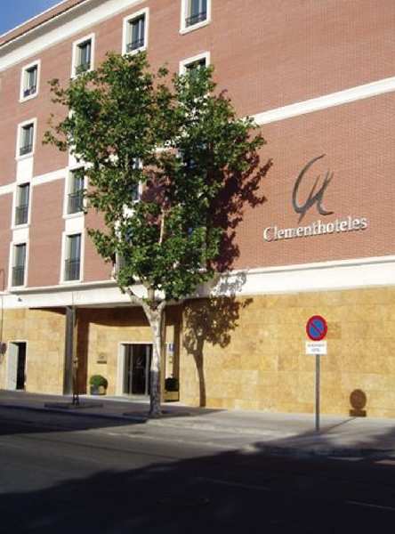 hotel clement barajas