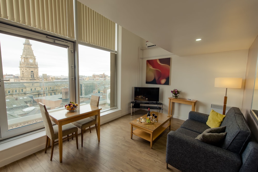 premier suites liverpool