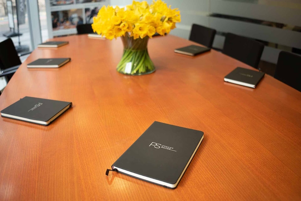 premier suites liverpool