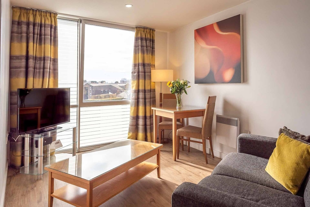 premier suites liverpool