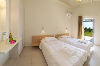 Mouikis Sun Village,Ionian Islands>>Cephalonia,2 star
