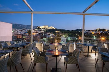 athenaeum eridanus luxury hotel