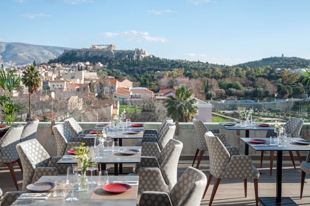 athenaeum eridanus luxury hotel