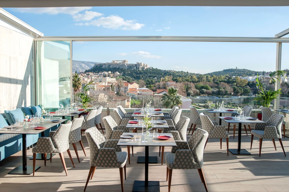athenaeum eridanus luxury hotel