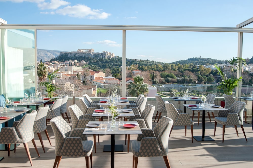 athenaeum eridanus luxury hotel