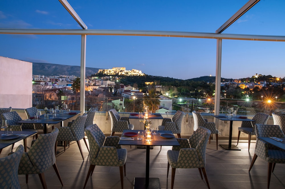 athenaeum eridanus luxury hotel