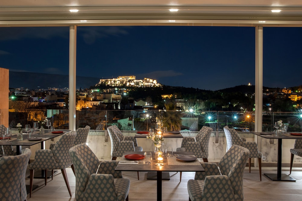 athenaeum eridanus luxury hotel