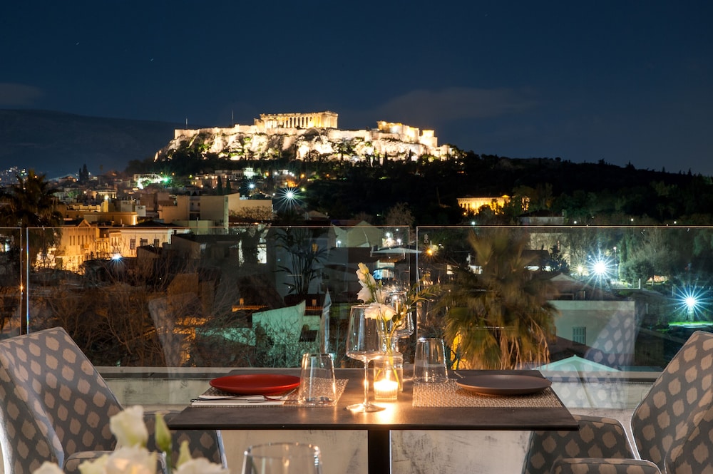 athenaeum eridanus luxury hotel