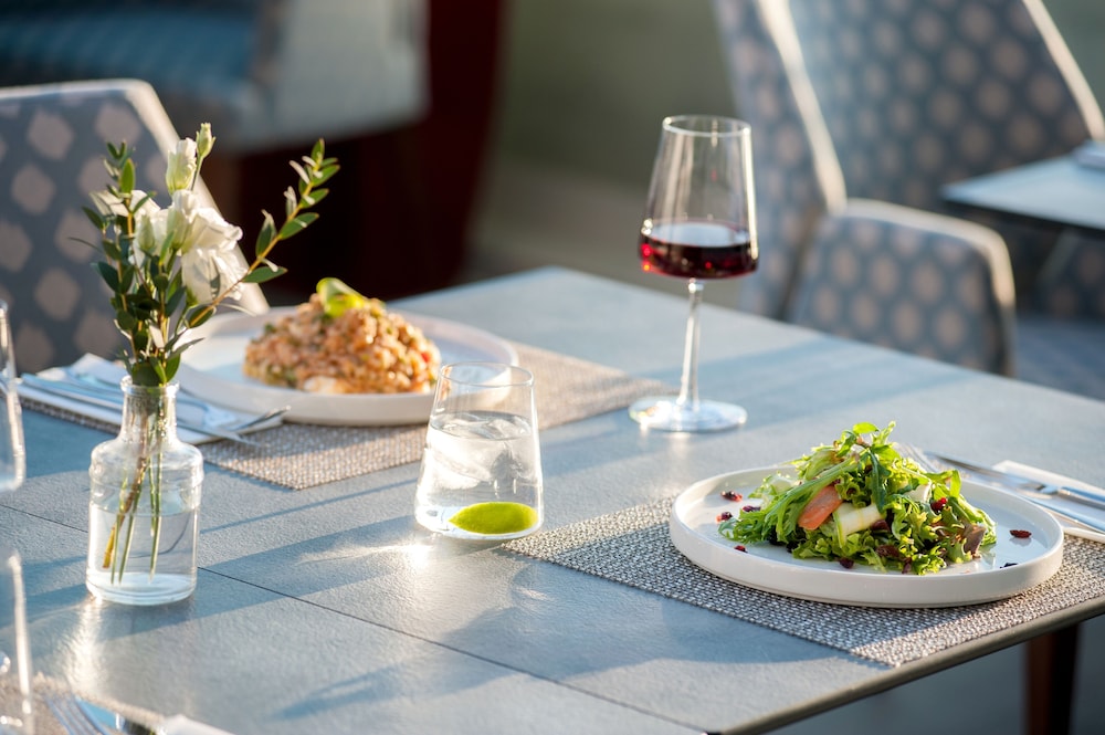 athenaeum eridanus luxury hotel