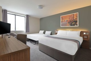 travelodge edinburgh central