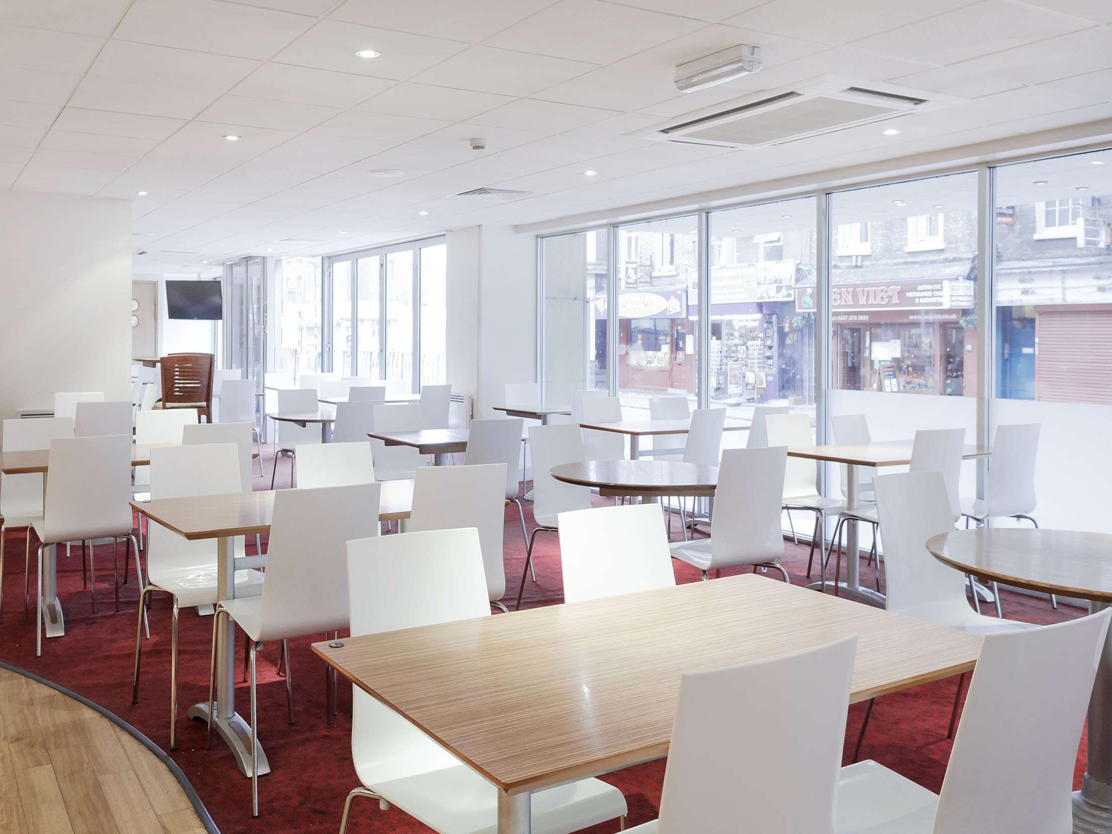 travelodge london kings cross royal scot hotel