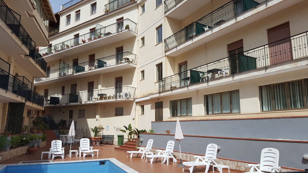 hotel soleado