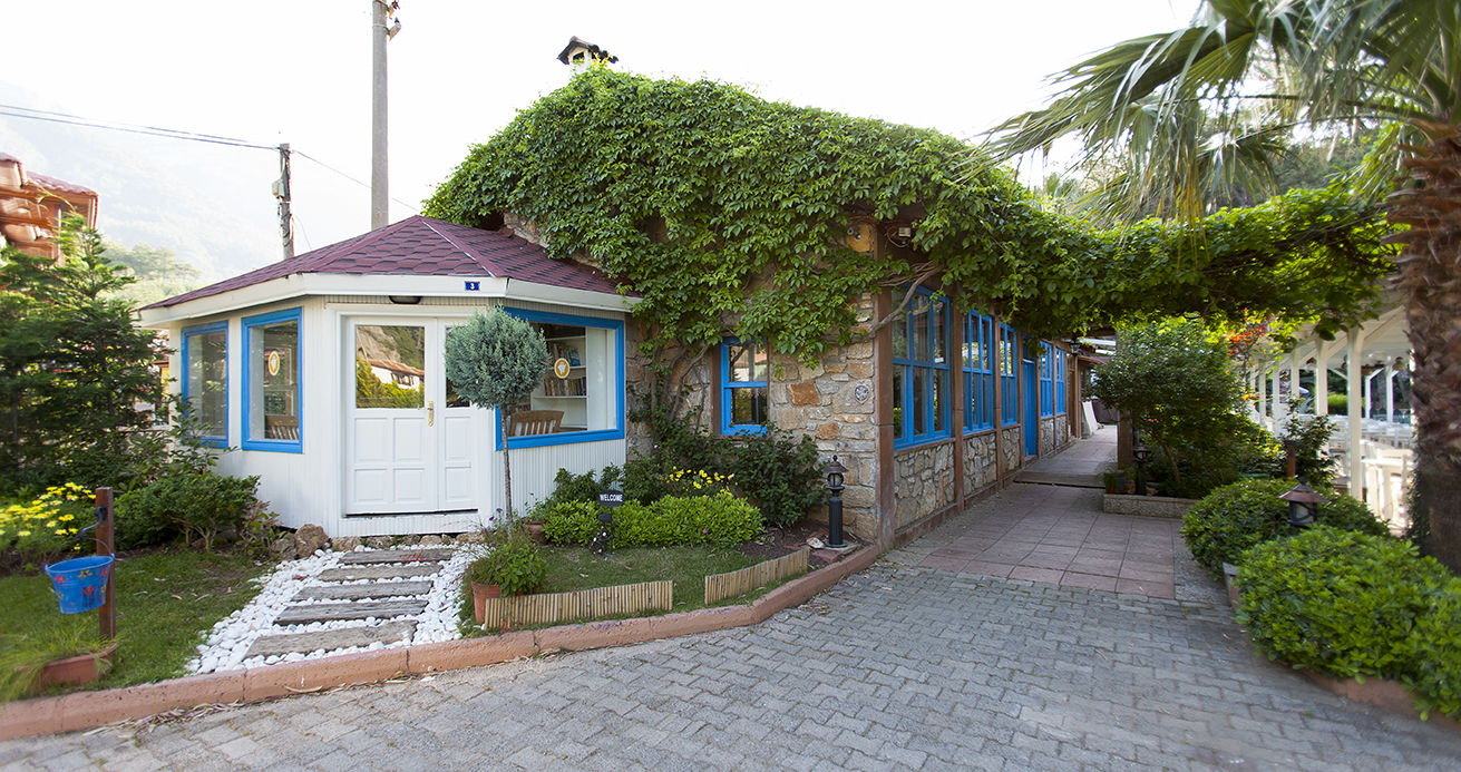 baga hotel akyaka 13 adult only