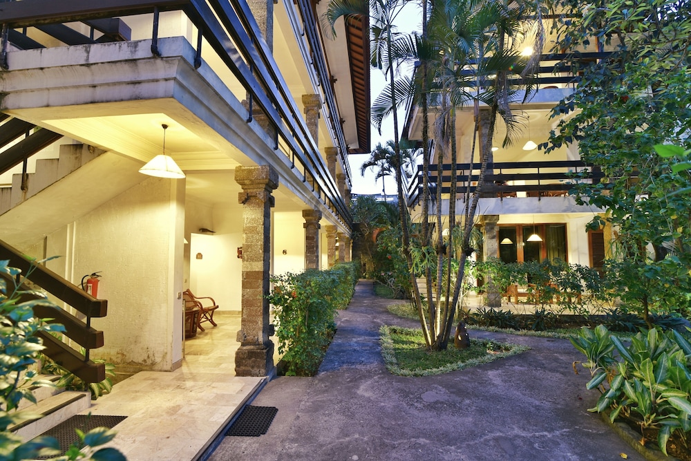 sari bunga hotel