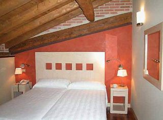 Izan Puerta De Gredos,Ávila>>Barco De Avila,4 star