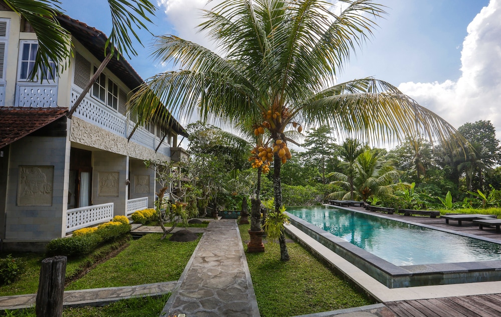 ubud sari health resort