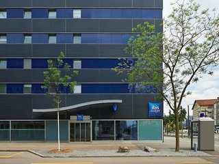 Ibis Budget Zurich City West,Opfikon>>Arth,1 star