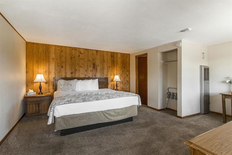 coyote mountain lodge