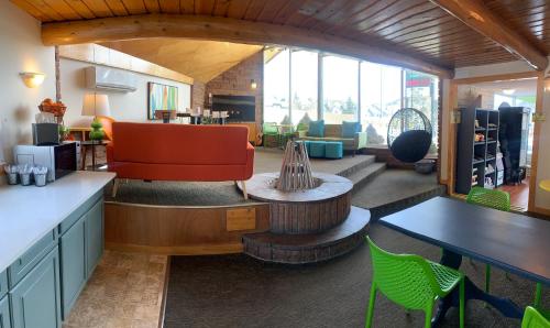 coyote mountain lodge