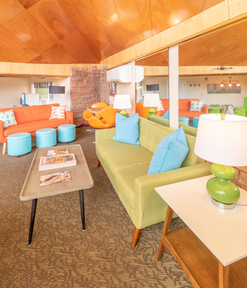 coyote mountain lodge