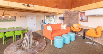 coyote mountain lodge