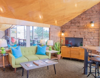 coyote mountain lodge