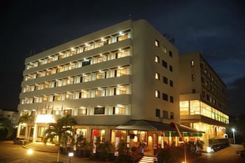 Boonsiam Hotel,Near Wat Kaew Korawaram,3 star