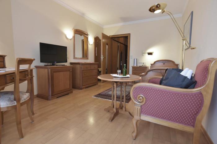 reduce hotel thermal adults only