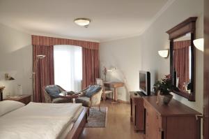 reduce hotel thermal adults only