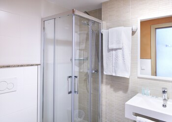 hotel apartamentos cala santanyi