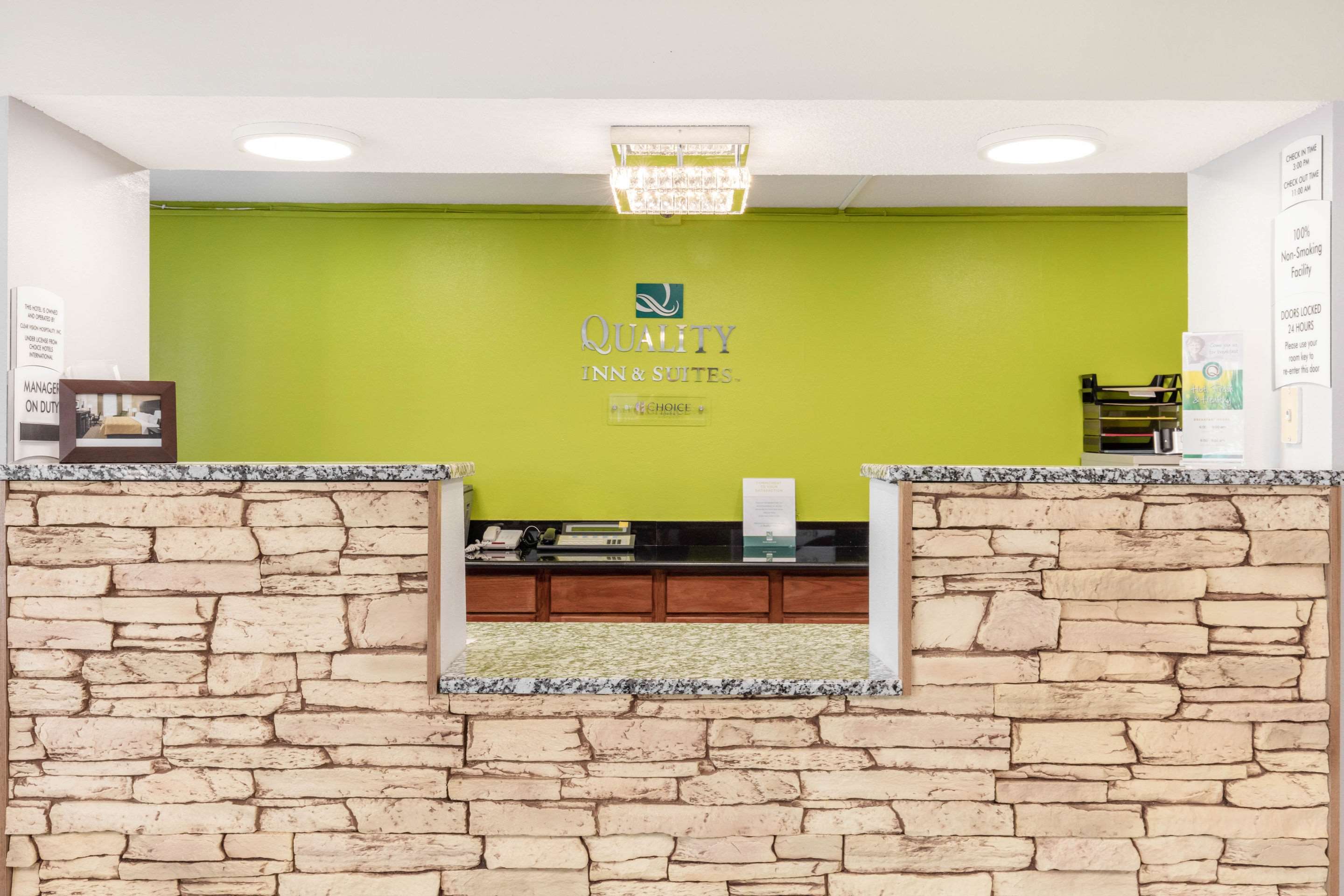 quality inn and suites metropolis i 24