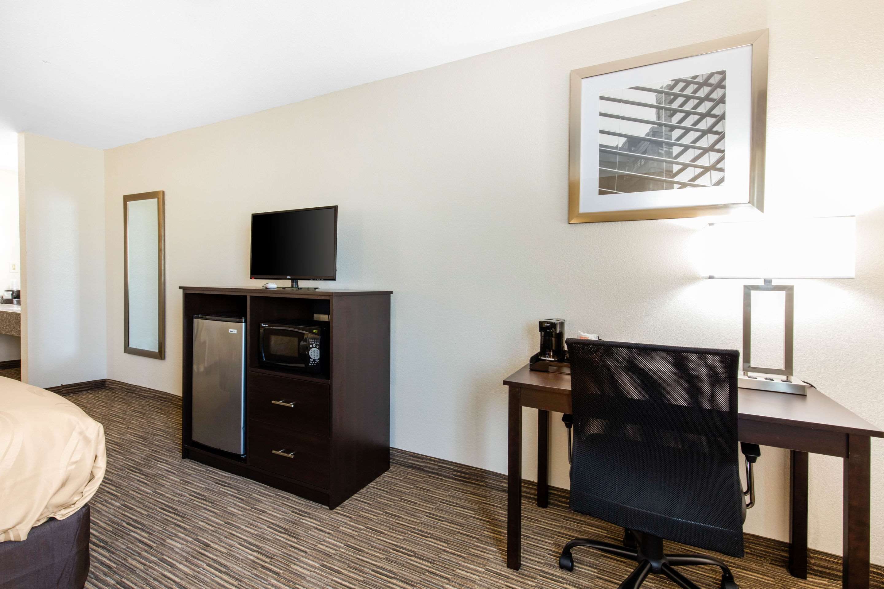 quality inn and suites metropolis i 24