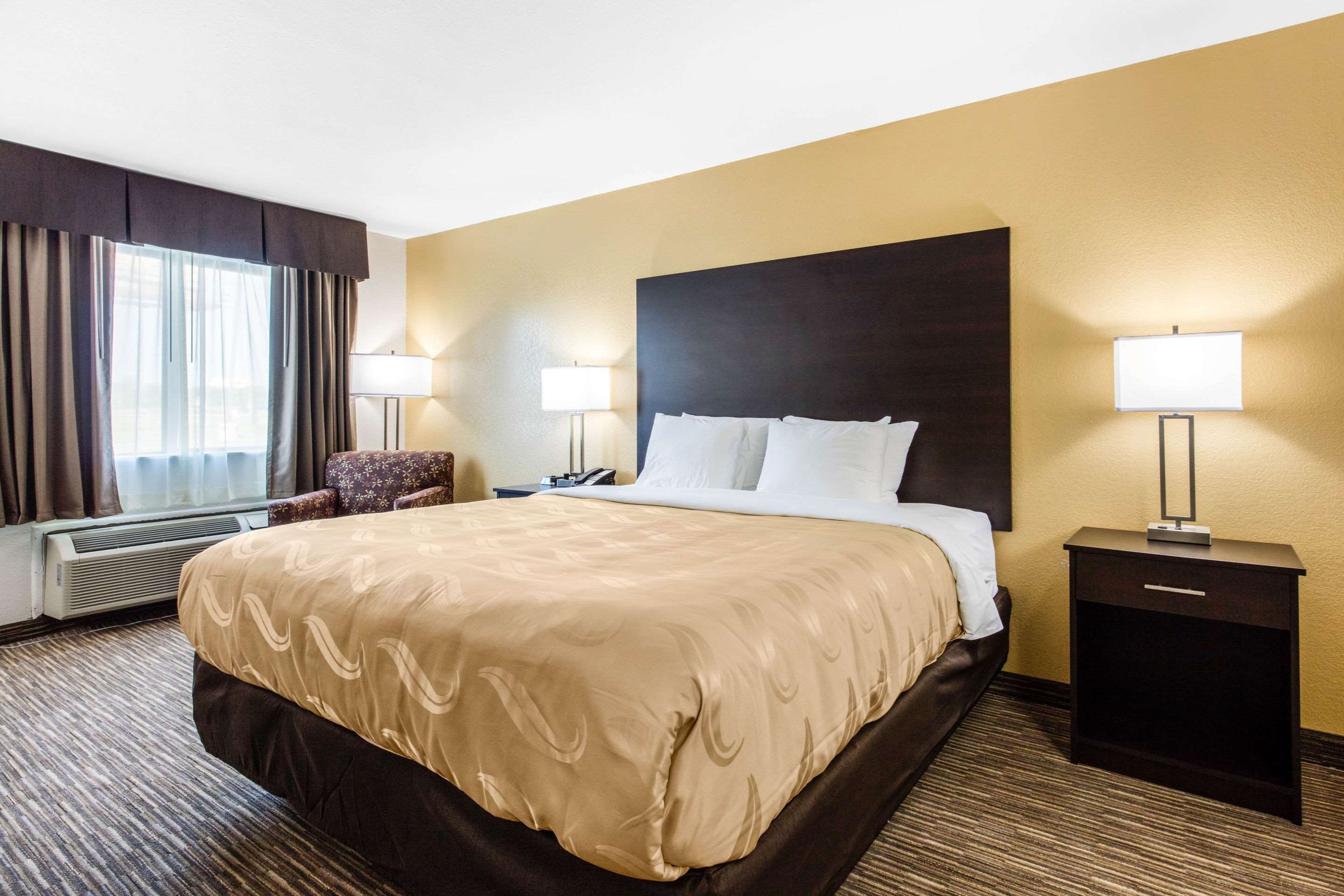 quality inn and suites metropolis i 24