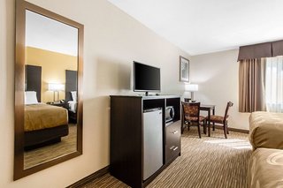 quality inn and suites metropolis i 24