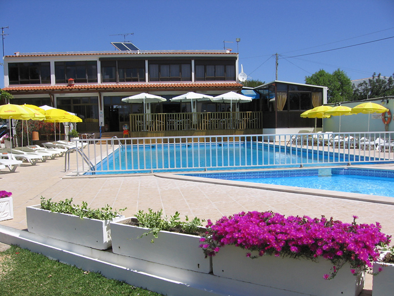 apartamentos vale de carros by umbral