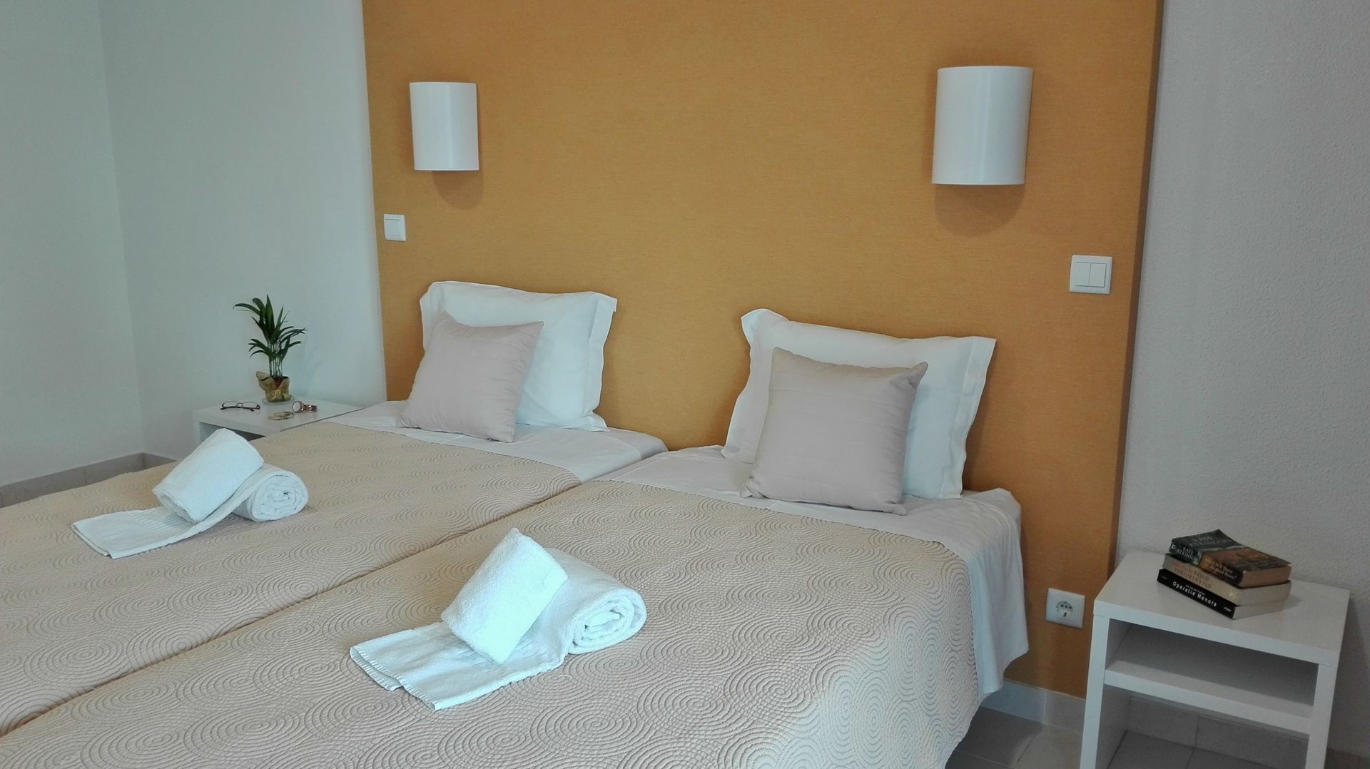 apartamentos vale de carros by umbral