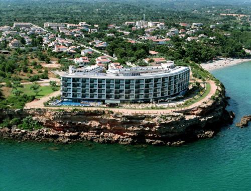 Fergus Cap Roig,Falset>>Cap Roig,4 star