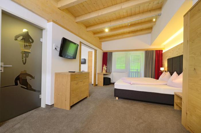 ski and bike hotel wiesenegg