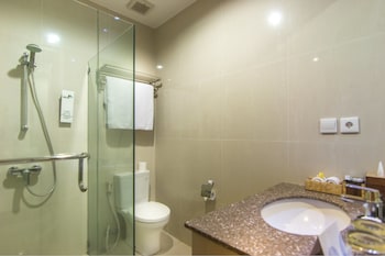 seminyak square hotel and villas