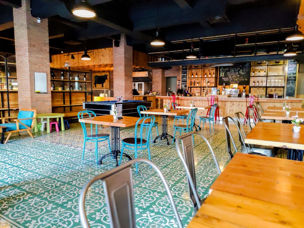 seminyak square hotel and villas