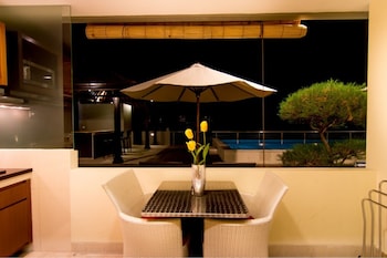 seminyak square hotel and villas