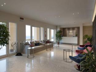 Hotel Villa Del Poggio,Treviso>>San Pietro Di Feletto,4 star