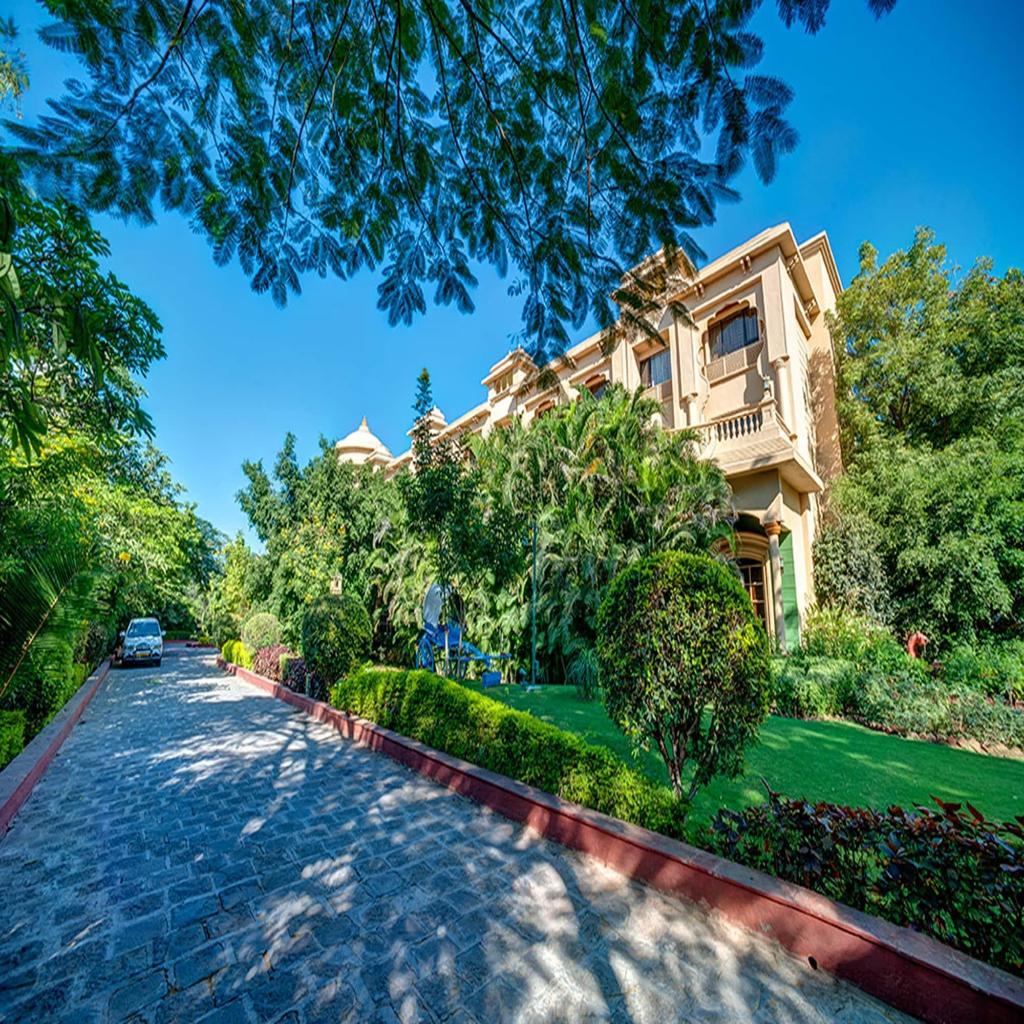 renest shraddha inn shirdi