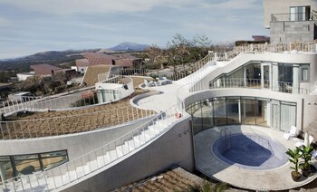 lotte resort jeju artvillas